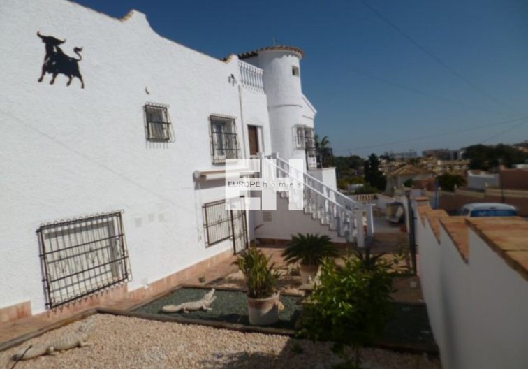 Segunda mano - villa - Villamartin - Costa Blanca