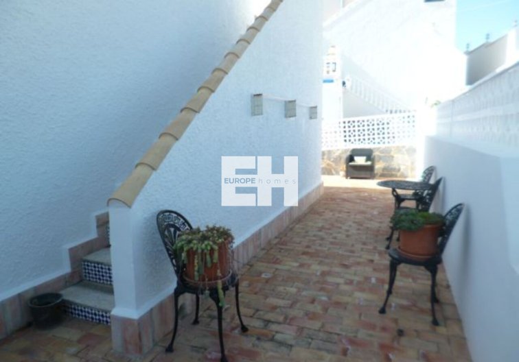 Segunda mano - villa - Villamartin - Costa Blanca