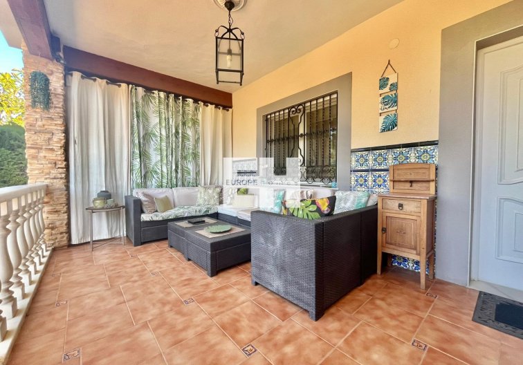 Segunda mano - villa - Torrevieja - Los Balcones - Los Altos Del Edén