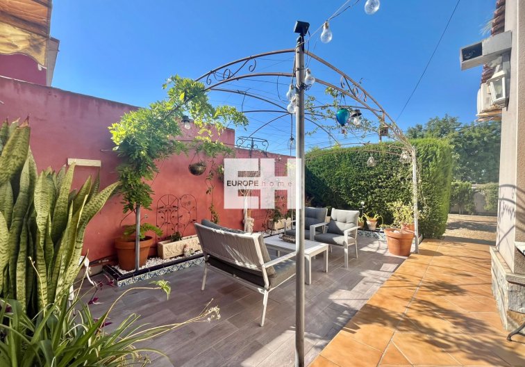 Segunda mano - villa - Torrevieja - Los Balcones - Los Altos Del Edén