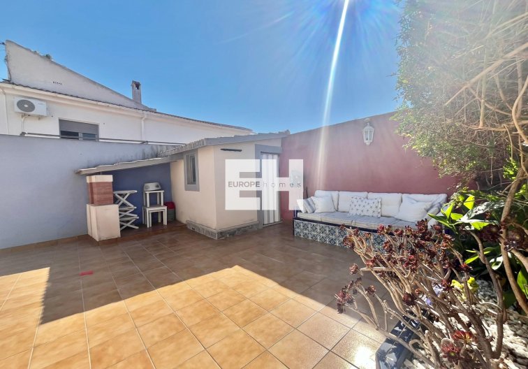 Segunda mano - villa - Torrevieja - Los Balcones - Los Altos Del Edén