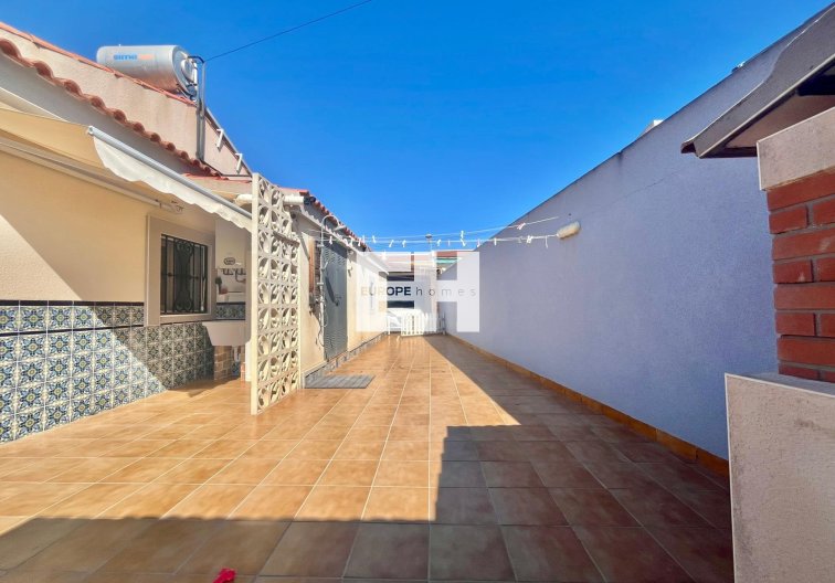 Segunda mano - villa - Torrevieja - Los Balcones - Los Altos Del Edén