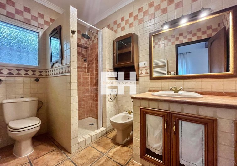 Segunda mano - villa - Torrevieja - Los Balcones - Los Altos Del Edén