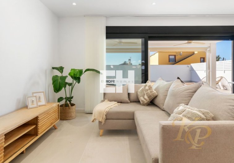 Segunda mano - villa - Torrevieja - Costa Blanca