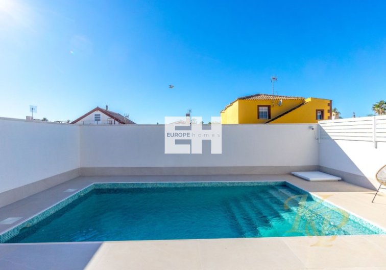 Segunda mano - villa - Torrevieja - Costa Blanca