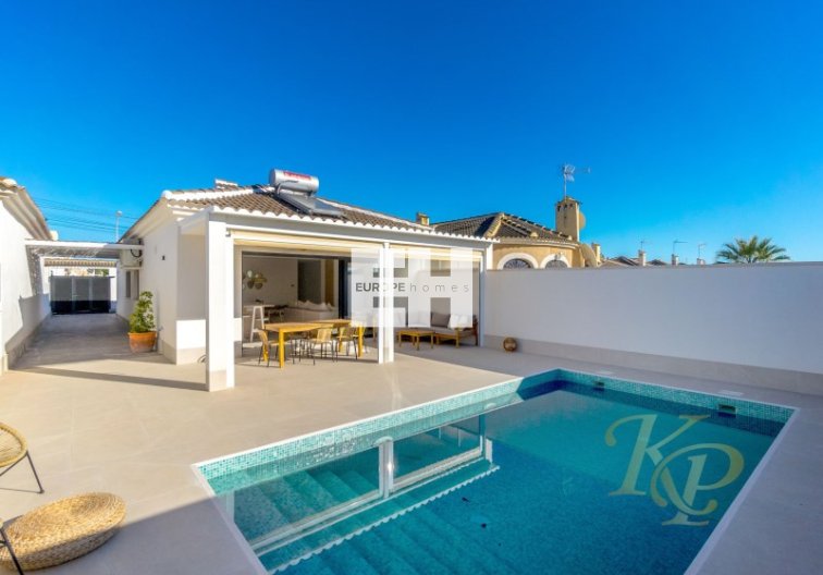 Segunda mano - villa - Torrevieja - Costa Blanca