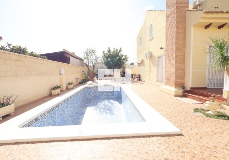 Segunda mano - villa - Orihuela Costa - Costa Blanca