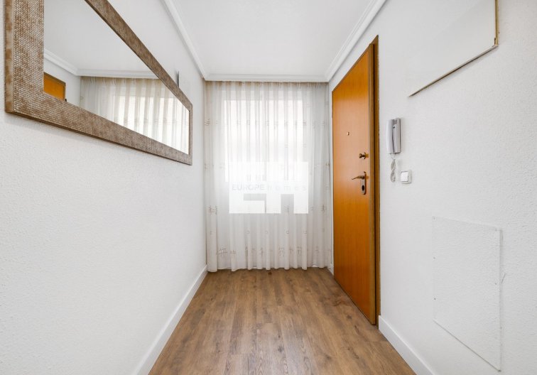 Segunda mano - Apartamento  - Torrevieja - Centro
