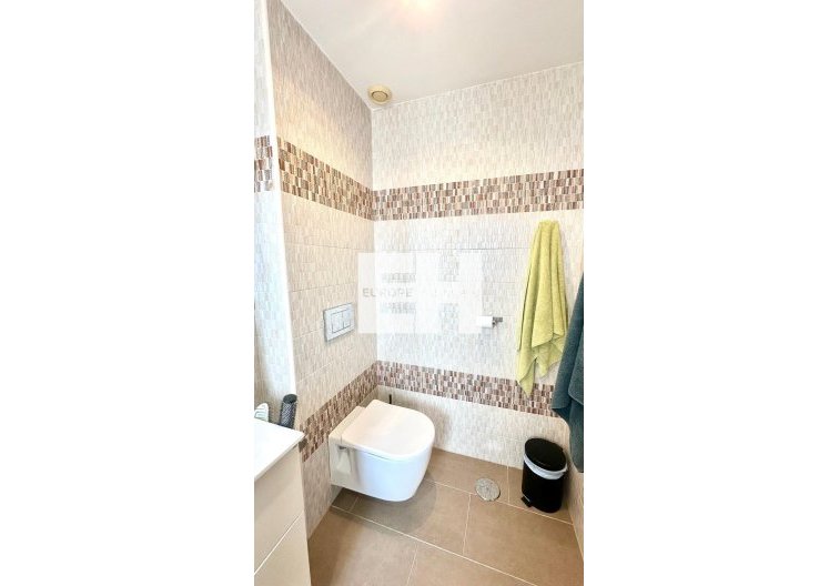 Segunda mano - town house - Torrevieja - Aguas Nuevas