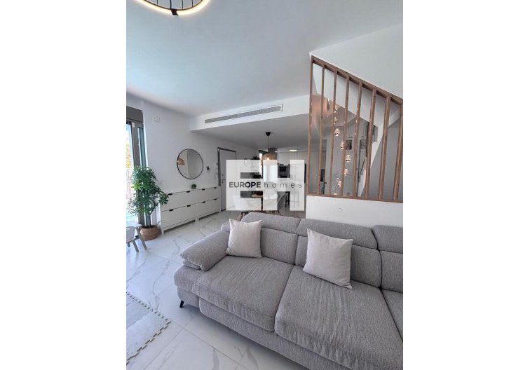 Segunda mano - villa - Villamartin - Costa Blanca