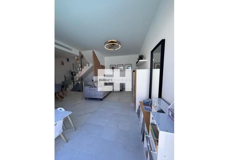 Segunda mano - villa - Villamartin - Costa Blanca