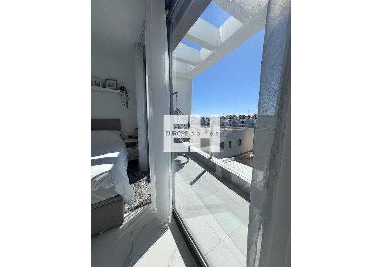 Segunda mano - villa - Villamartin - Costa Blanca