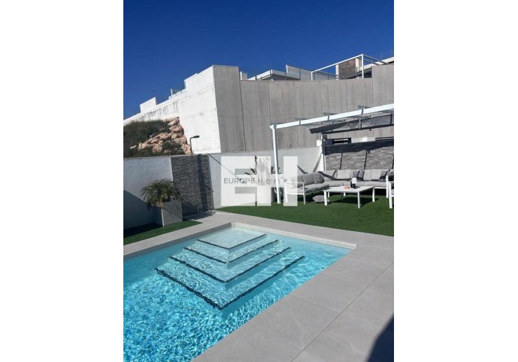 Segunda mano - villa - Villamartin - Costa Blanca