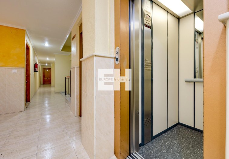 Segunda mano - Apartamento  - Torrevieja - Playa del Cura