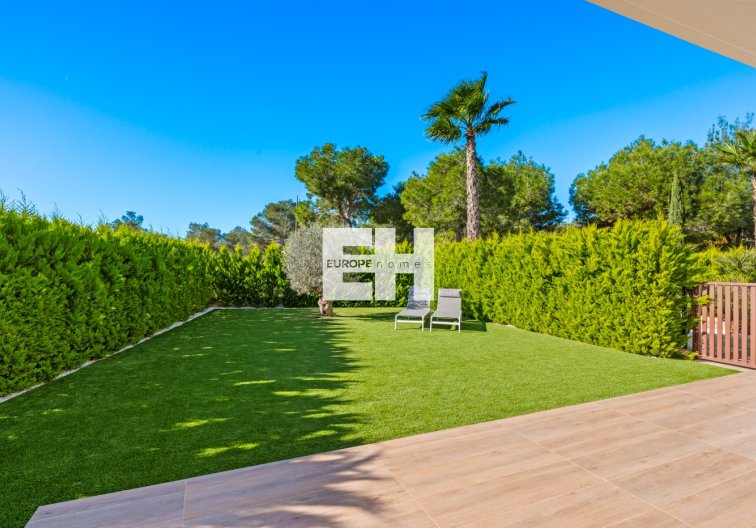 Segunda mano - Apartamento  - Las Colinas Golf - Costa Blanca