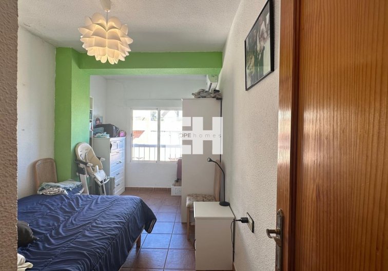 Segunda mano - Apartamento  - Torrevieja - Estacion De Autobuses