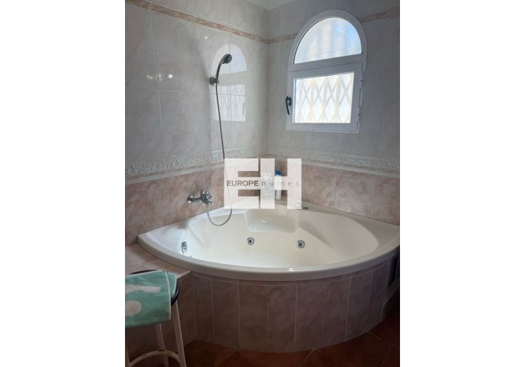 Segunda mano - villa - Playa Flamenca - Costa Blanca