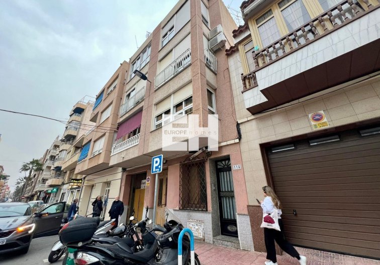 Segunda mano - Apartamento  - Torrevieja - Centro
