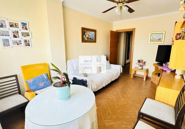 Segunda mano - Apartamento  - Torrevieja - Centro