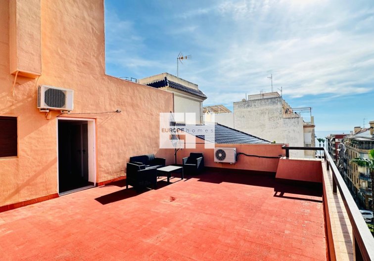 Segunda mano - Apartamento  - Torrevieja - Centro