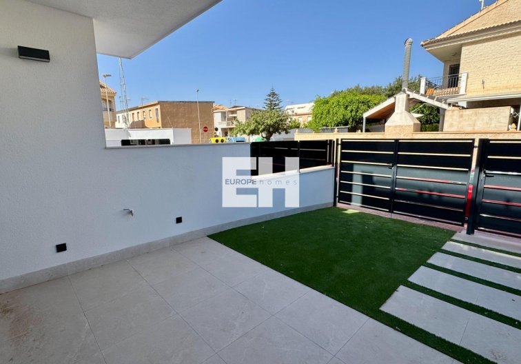 Segunda mano - Bungalow - San Pedro del Pinatar - Lopagán