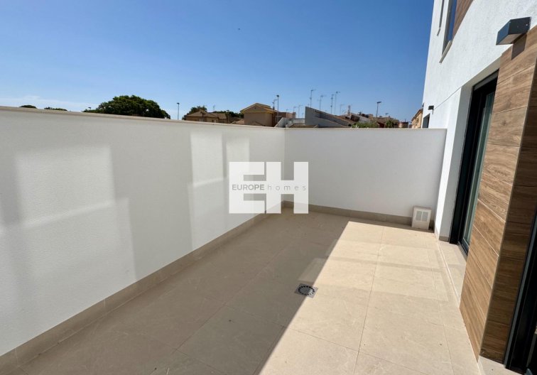 Segunda mano - Bungalow - San Pedro del Pinatar - Lopagán