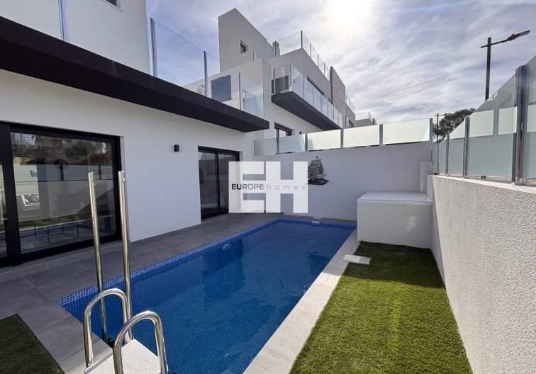 Segunda mano - villa - Villamartin - Costa Blanca