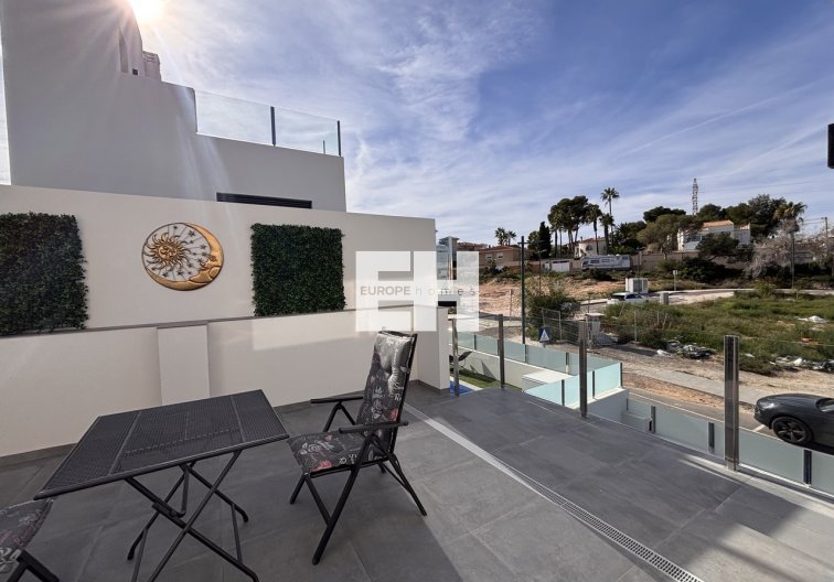 Segunda mano - villa - Villamartin - Costa Blanca