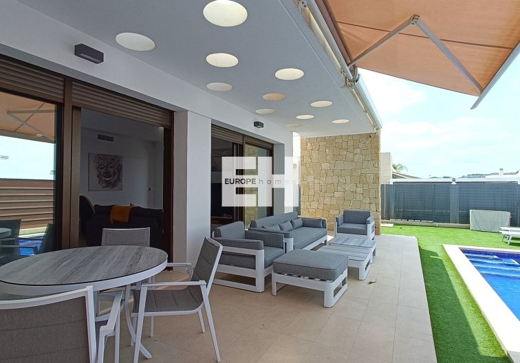 Segunda mano - villa - Vistabella Golf Entre Naranjos - Inland