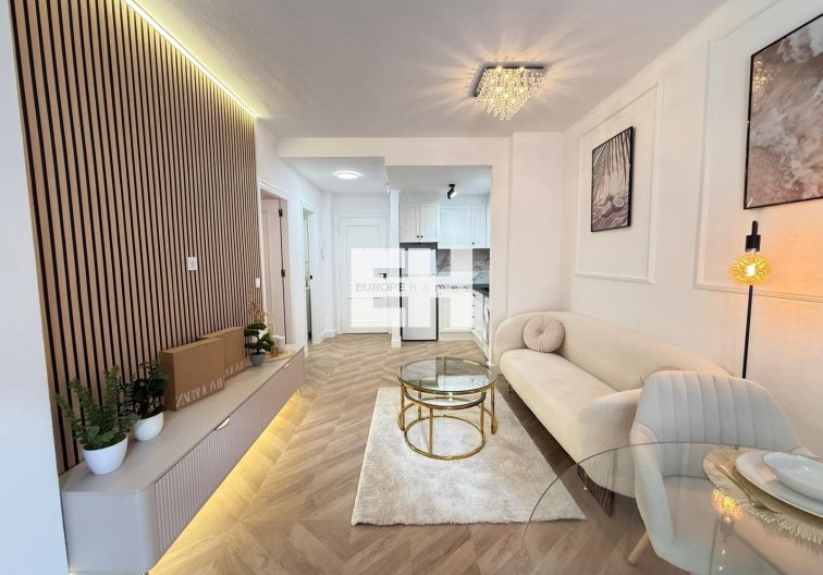Segunda mano - Apartamento  - Torrevieja - Parque De Las Naciones