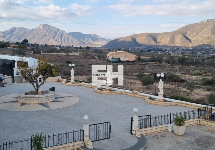 Wiederverkauf - villa - Hondón de los Fráiles - Inland