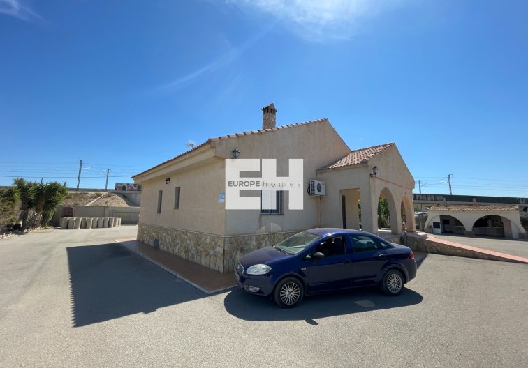Segunda mano - villa - Crevillent - Inland