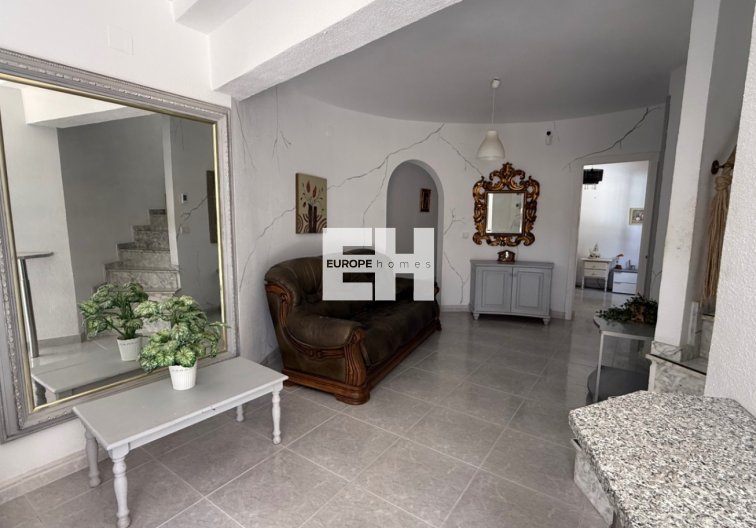 Segunda mano - villa - Orihuela - Inland