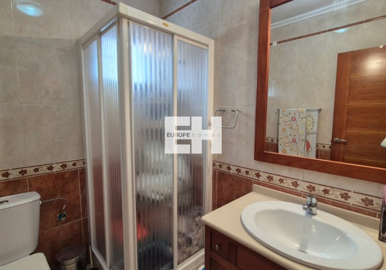 Segunda mano - villa - Torrevieja - Costa Blanca
