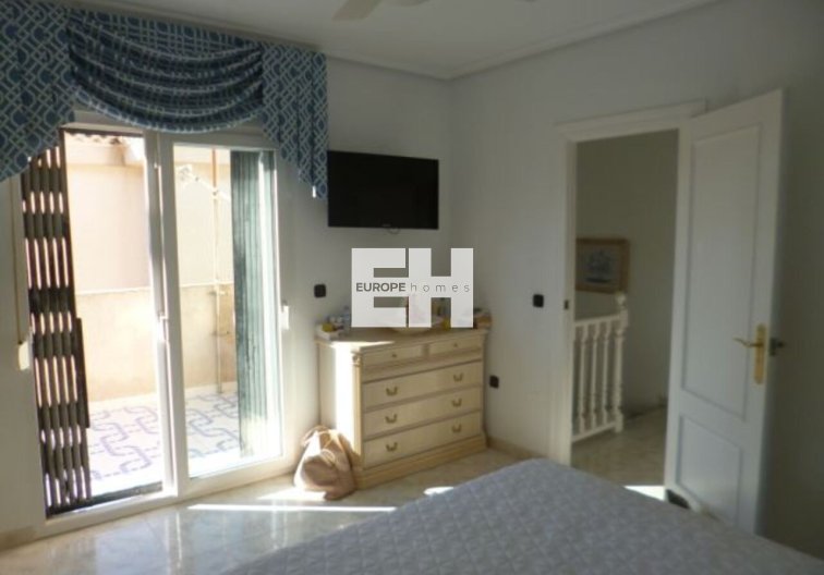 Segunda mano - villa - Playa Flamenca - Costa Blanca
