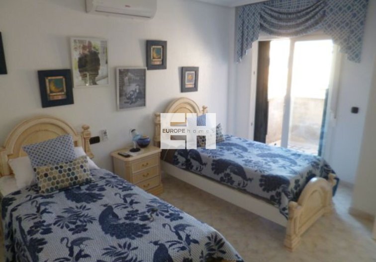 Segunda mano - villa - Playa Flamenca - Costa Blanca