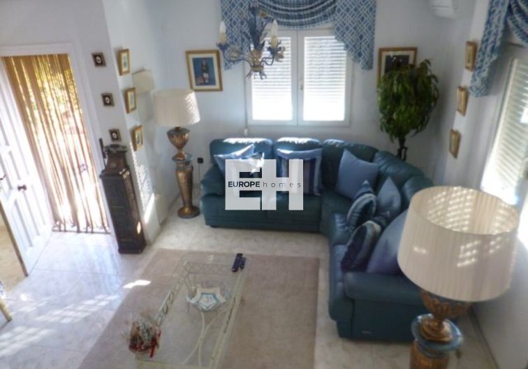 Segunda mano - villa - Playa Flamenca - Costa Blanca
