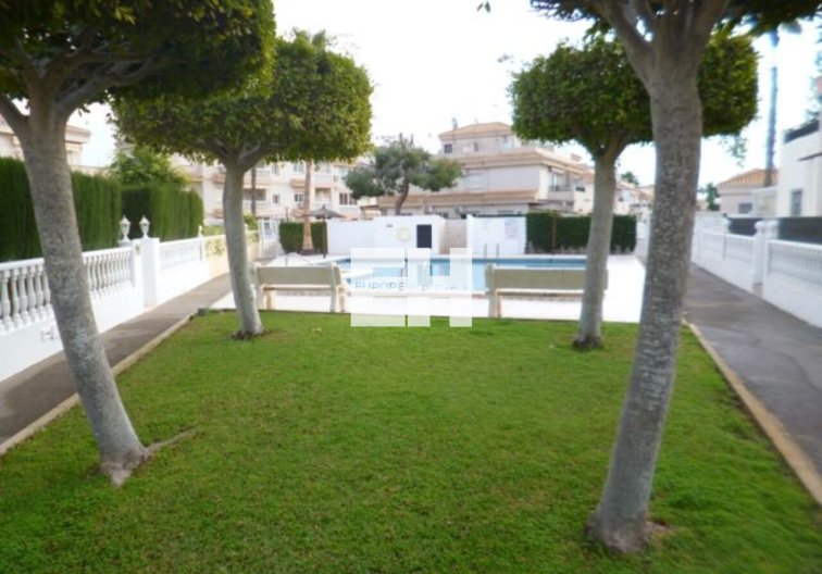 Segunda mano - villa - Playa Flamenca - Costa Blanca