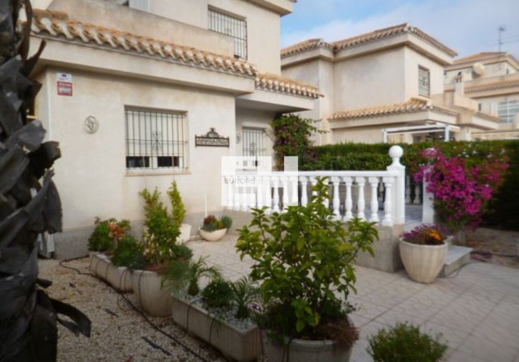 Segunda mano - villa - Playa Flamenca - Costa Blanca