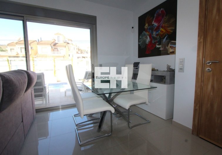 Segunda mano - villa - Villamartin - El Galan