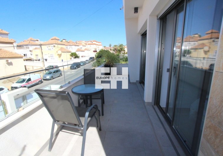 Segunda mano - villa - Villamartin - El Galan