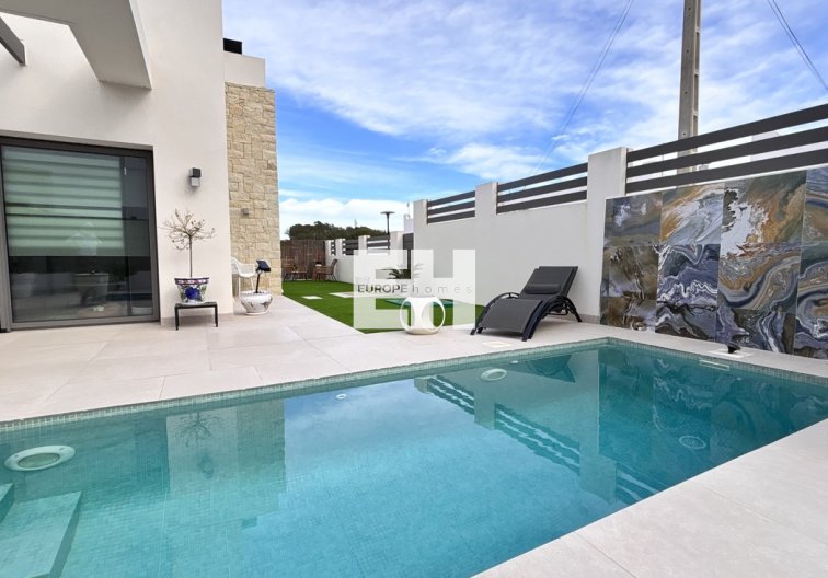 Segunda mano - villa - San Miguel de Salinas - Costa Blanca