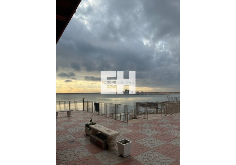 Segunda mano - Apartamento  - Torrevieja - El Acequión - Los Náufragos
