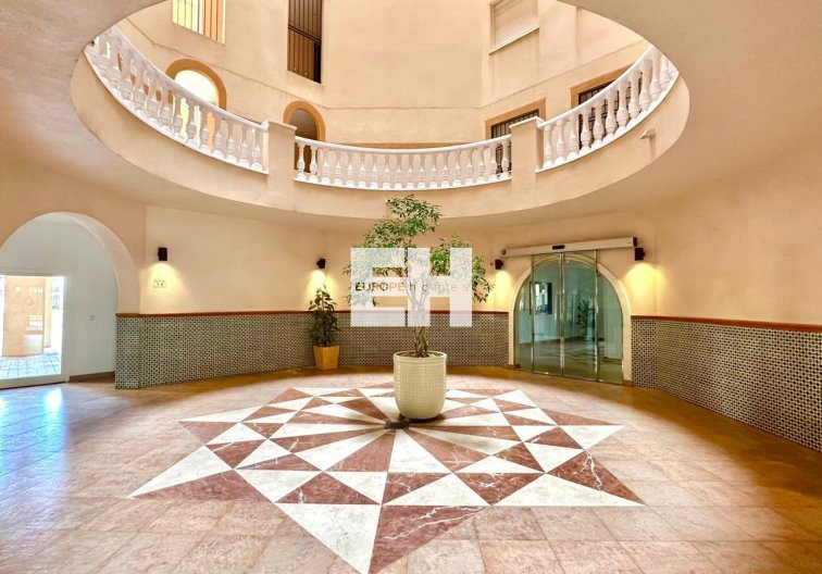 Segunda mano - Apartamento  - Torrevieja - Los Frutales