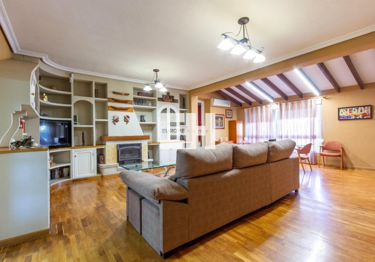 Segunda mano - villa - Torrevieja - Los Balcones 