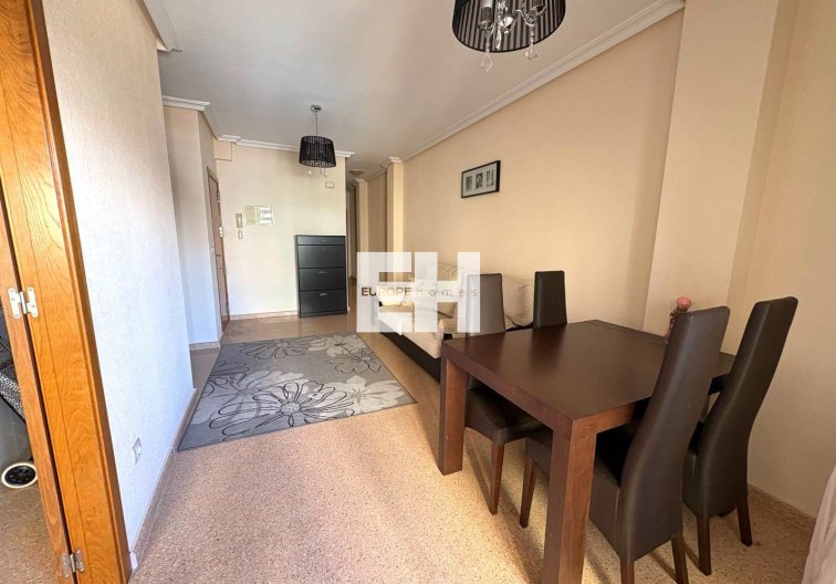 Segunda mano - Apartamento  - Torrevieja - Centro