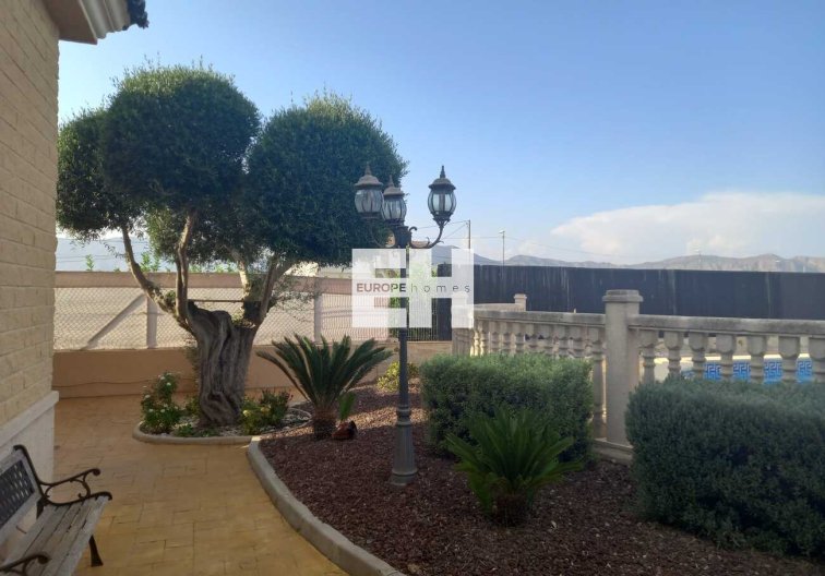 Segunda mano - villa - Orihuela - LOS DESEMPARADOS