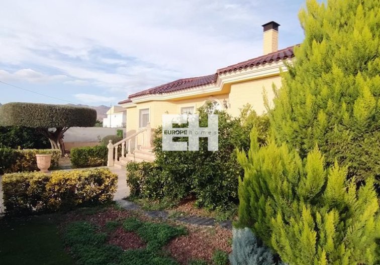 Segunda mano - villa - Orihuela - LOS DESEMPARADOS