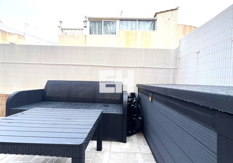 Segunda mano - Bungalow - Torrevieja - Los Balcones 