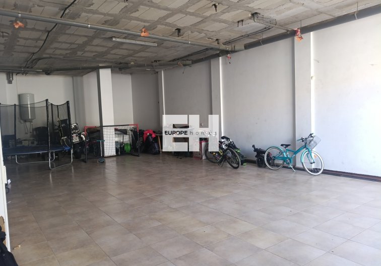 Segunda mano - town house - Roldan - Inland